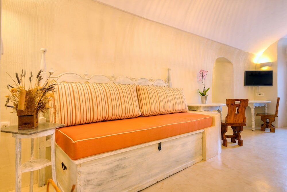 Фото Pasithea Luxury Suites