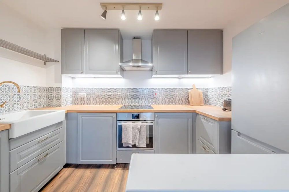 Фото Charming 2 Bedroom in Hackney