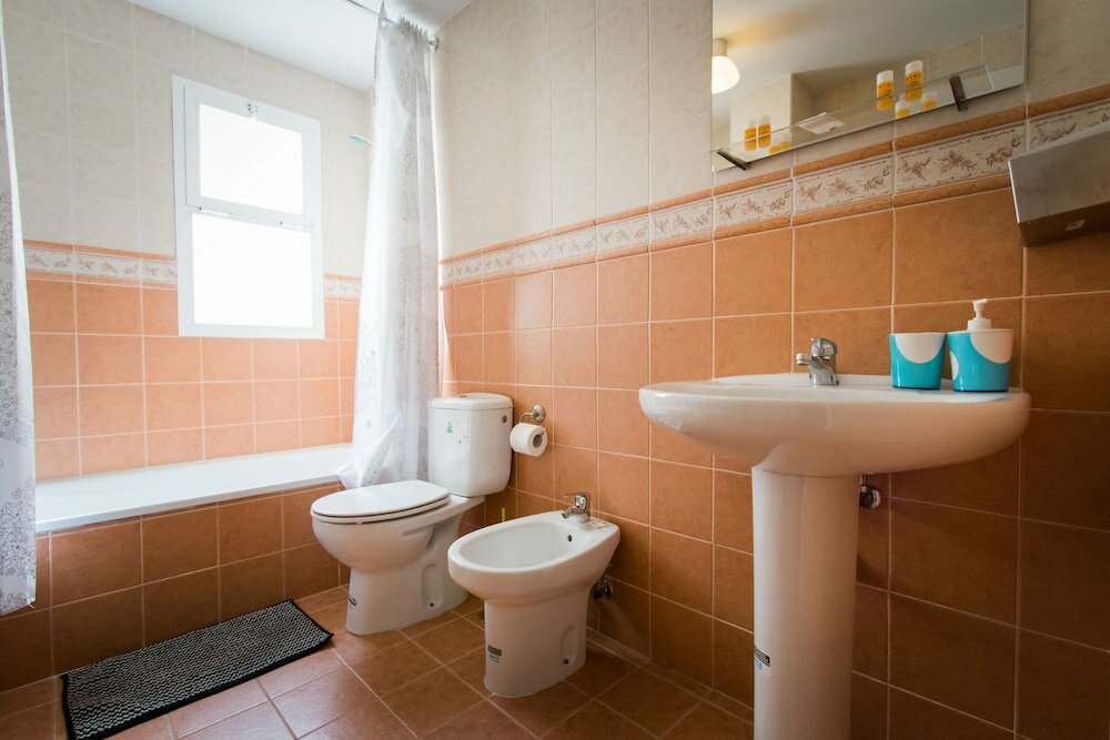 Фото Holidays2Malaga Train Station Area Apartments