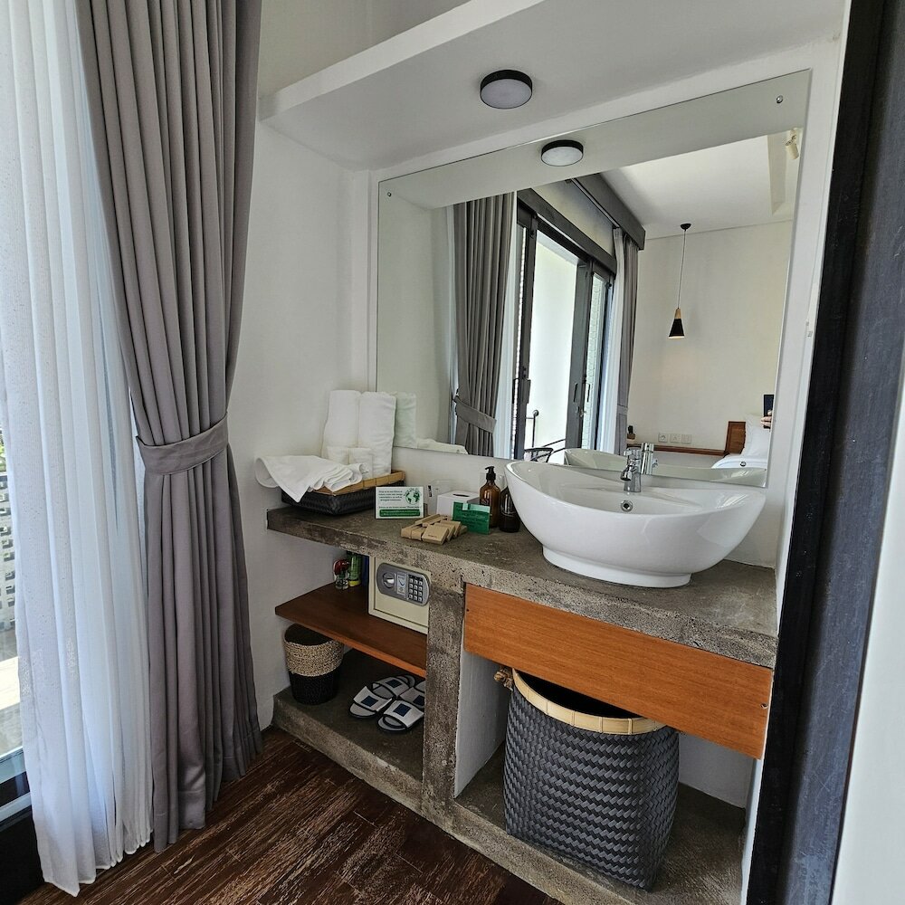 Фото Chandi Hotel