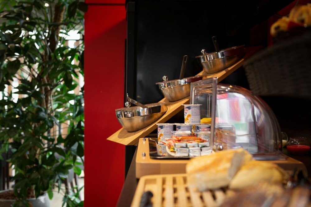 Фото Hotel Zenith Caen