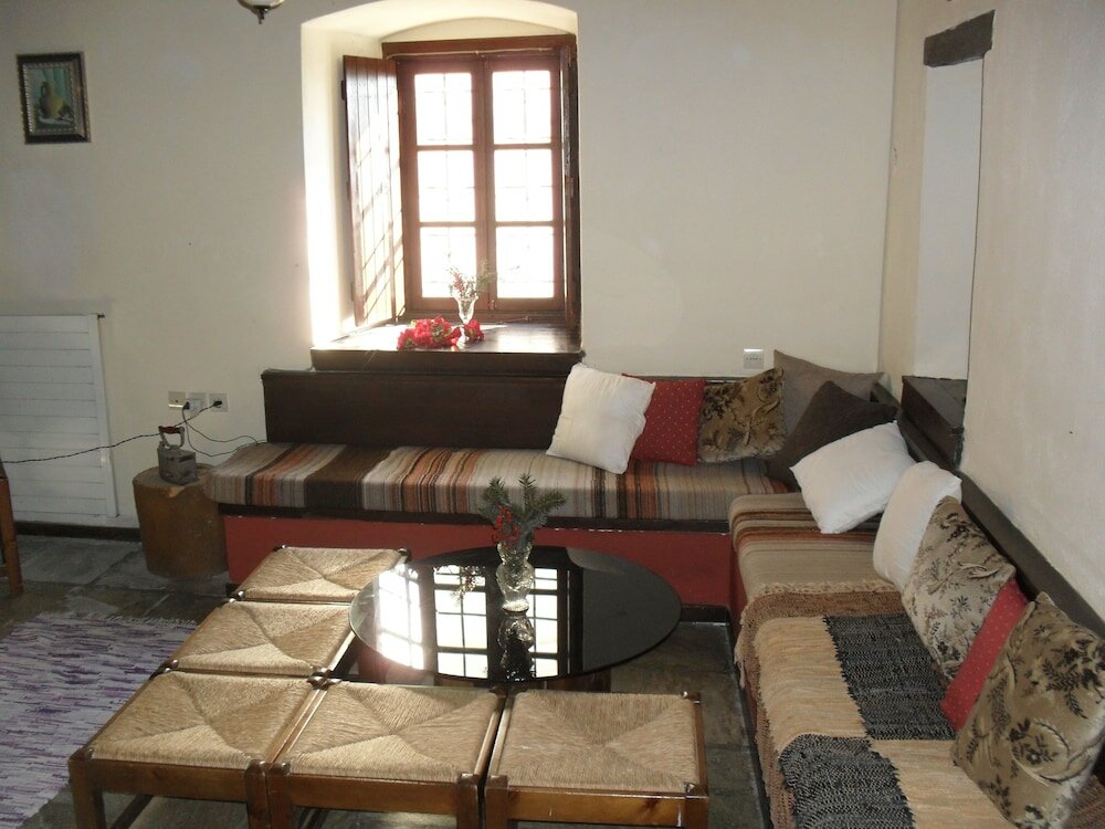 Фото Traditional Guest Home Dimou