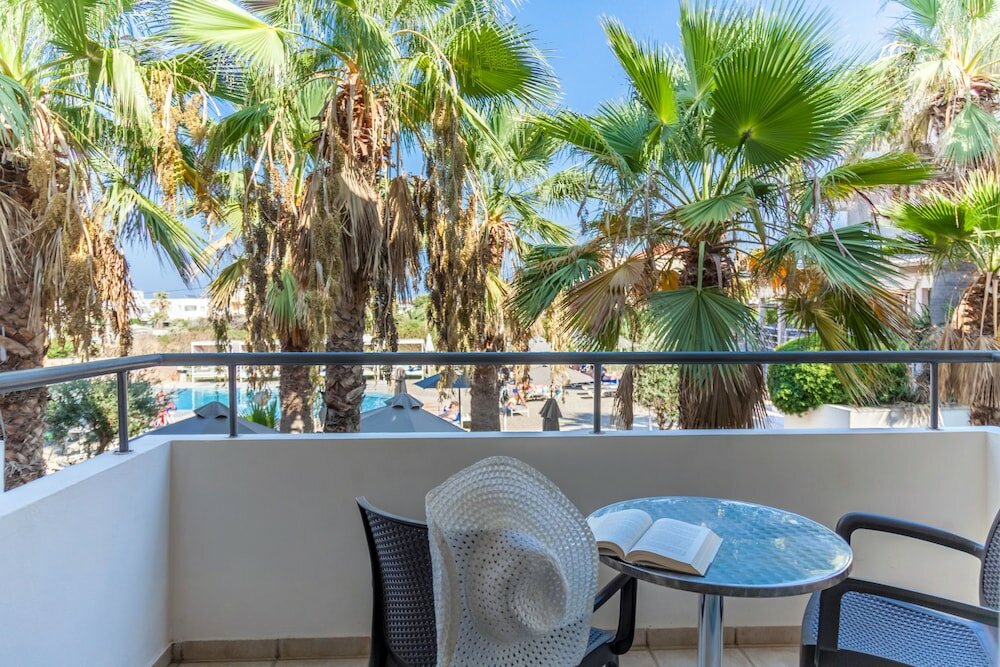 Фото Gouves Bay Hotel