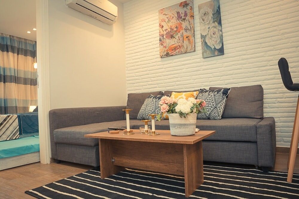 Фото Seven Seasons Hospitality