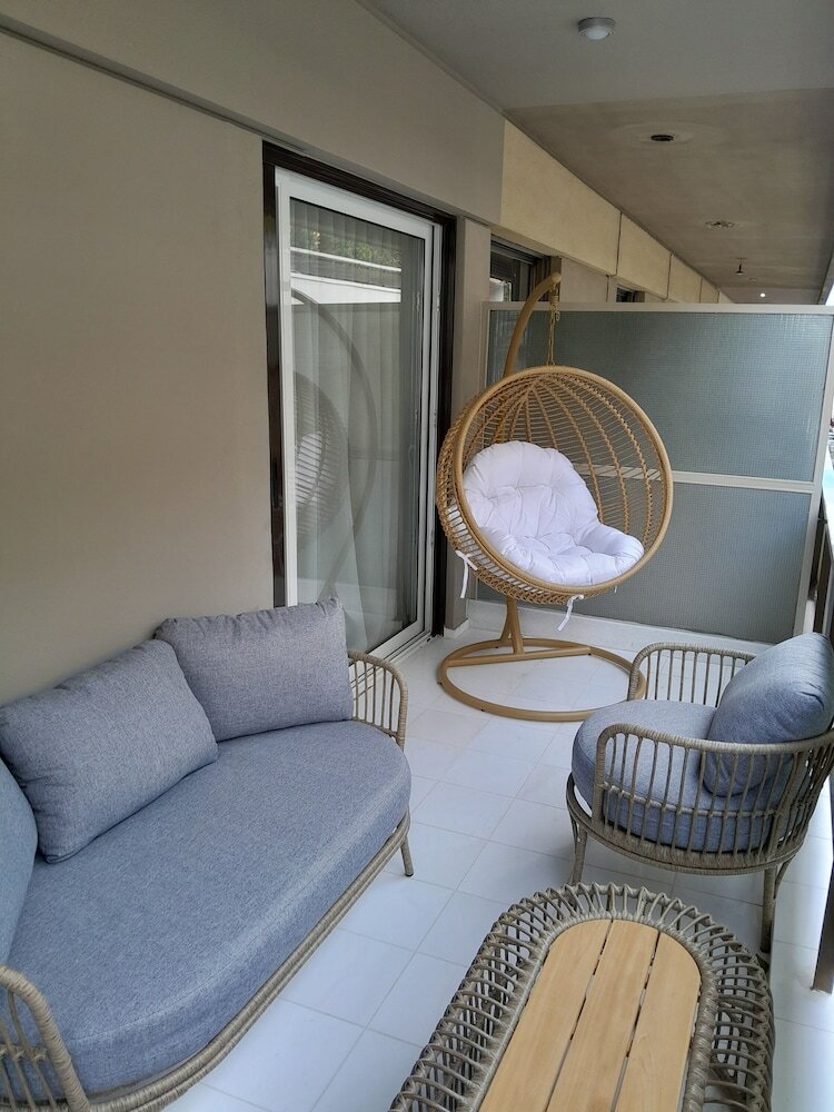 Фото Kolonaki Upscale 4 bdr Luxury apartment