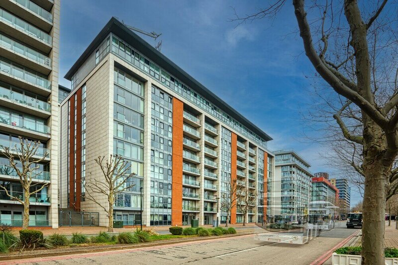 Гостиница Adriatic One Bed and Bath Apartment в Лондоне
