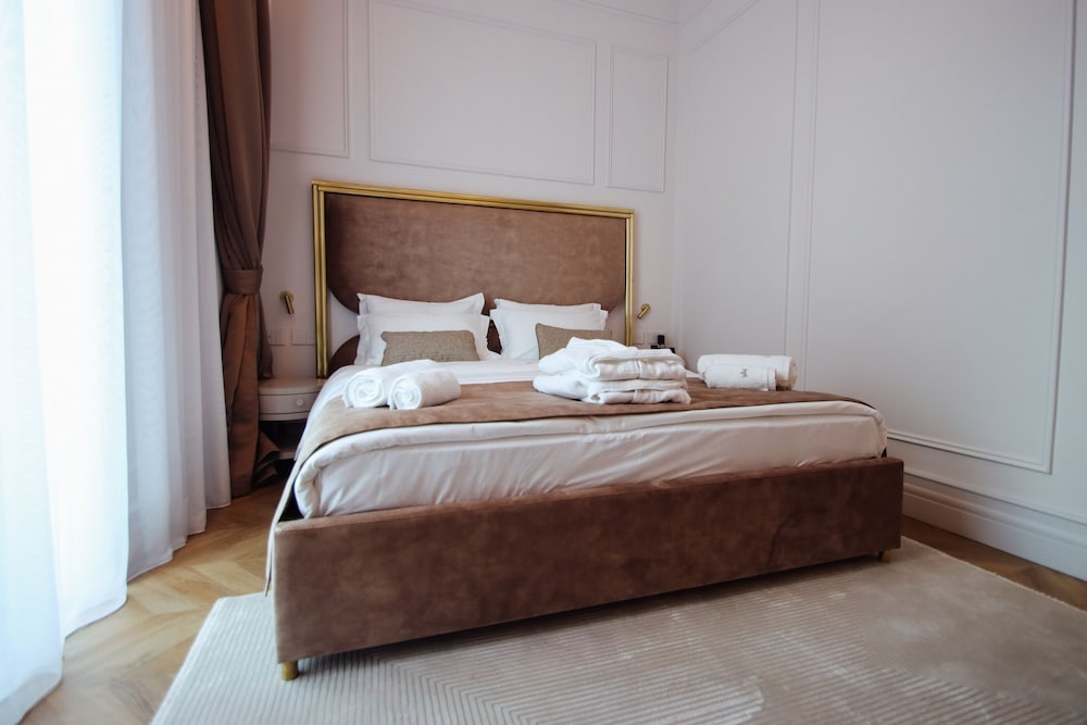 Фото The Crown Boutique Hotel & SPA