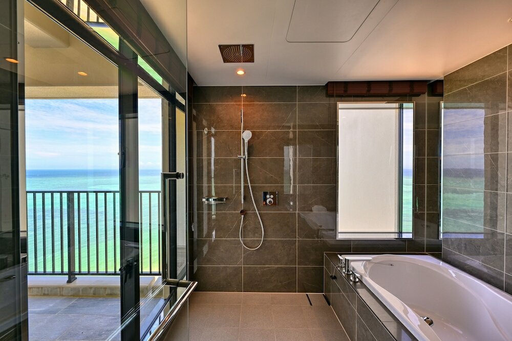 Фото Ryukyu Hotel & Resort Nashiro Beach