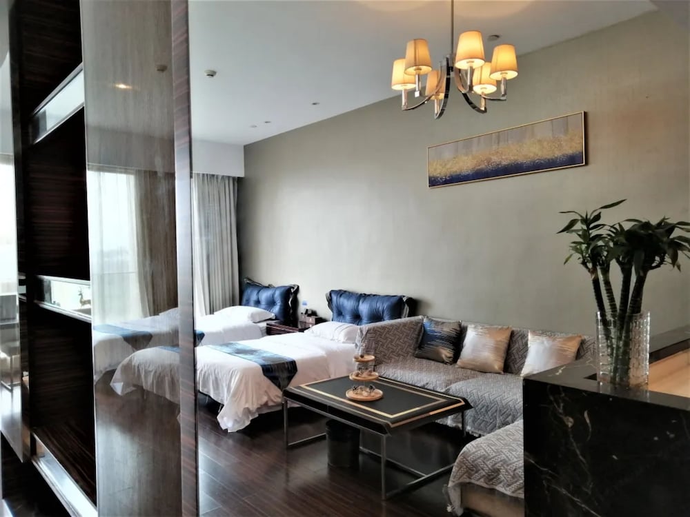 Фото Easy Holiday Inn