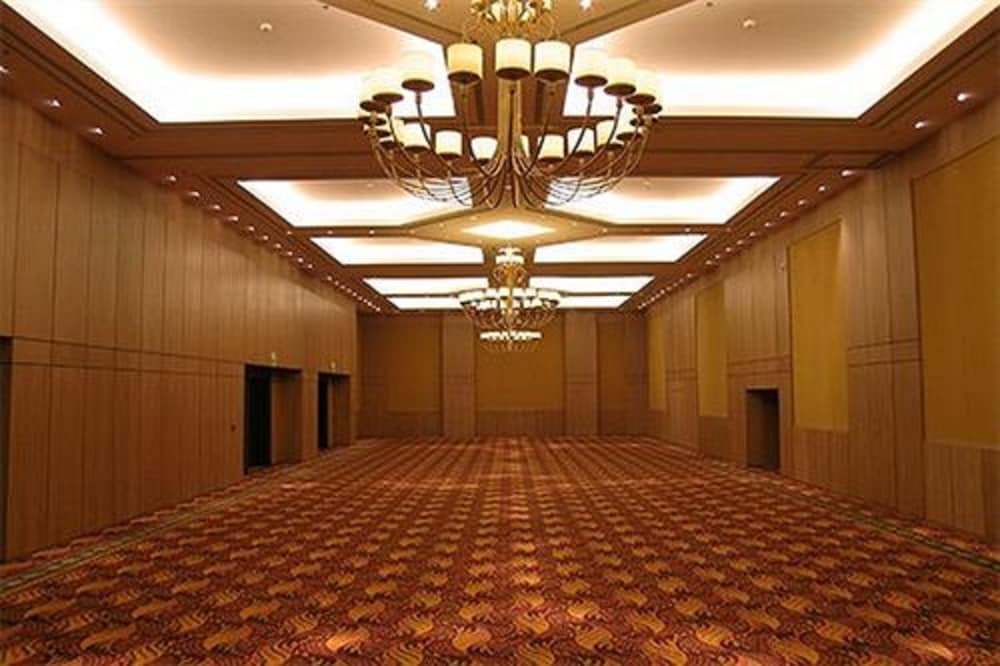 Фото Alejandro i Hotel