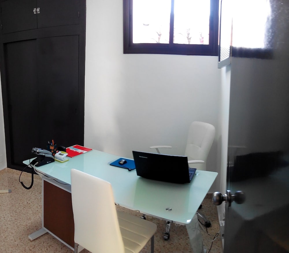 Фото Hostal Ocaña Manilva