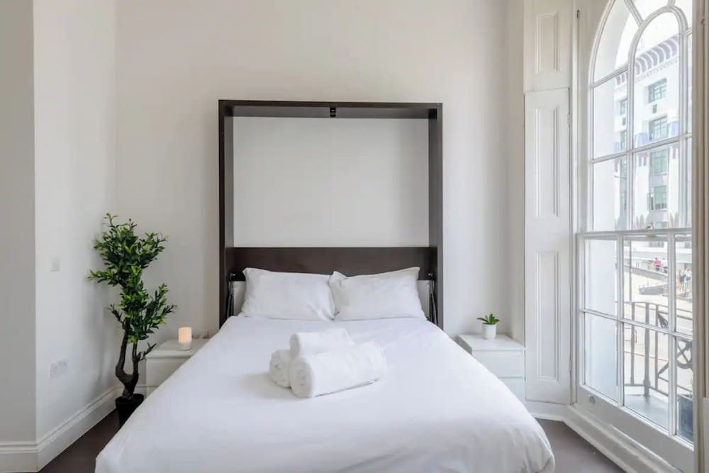 Фото Incredibly Located Studio Flat - Camden Town