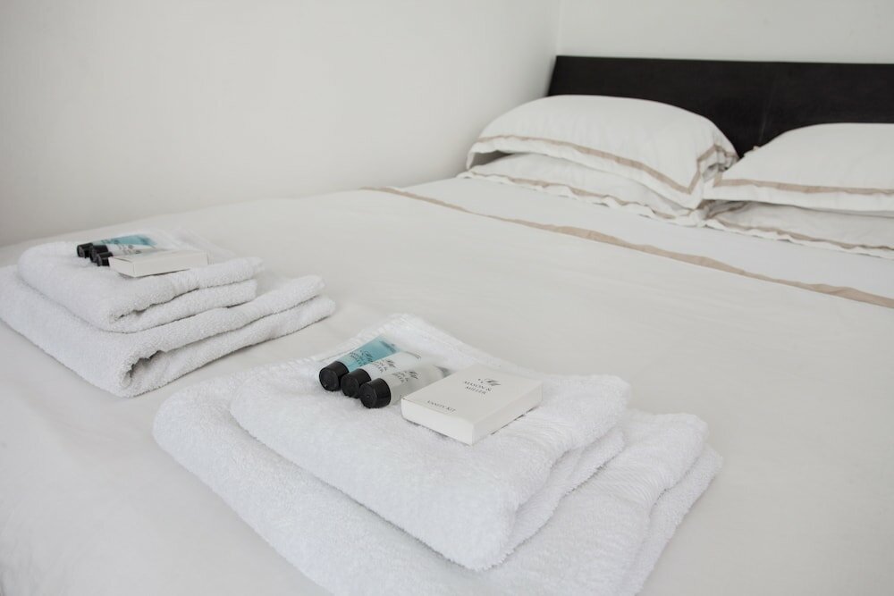 Фото Basic Apartment for Two Amazing Location