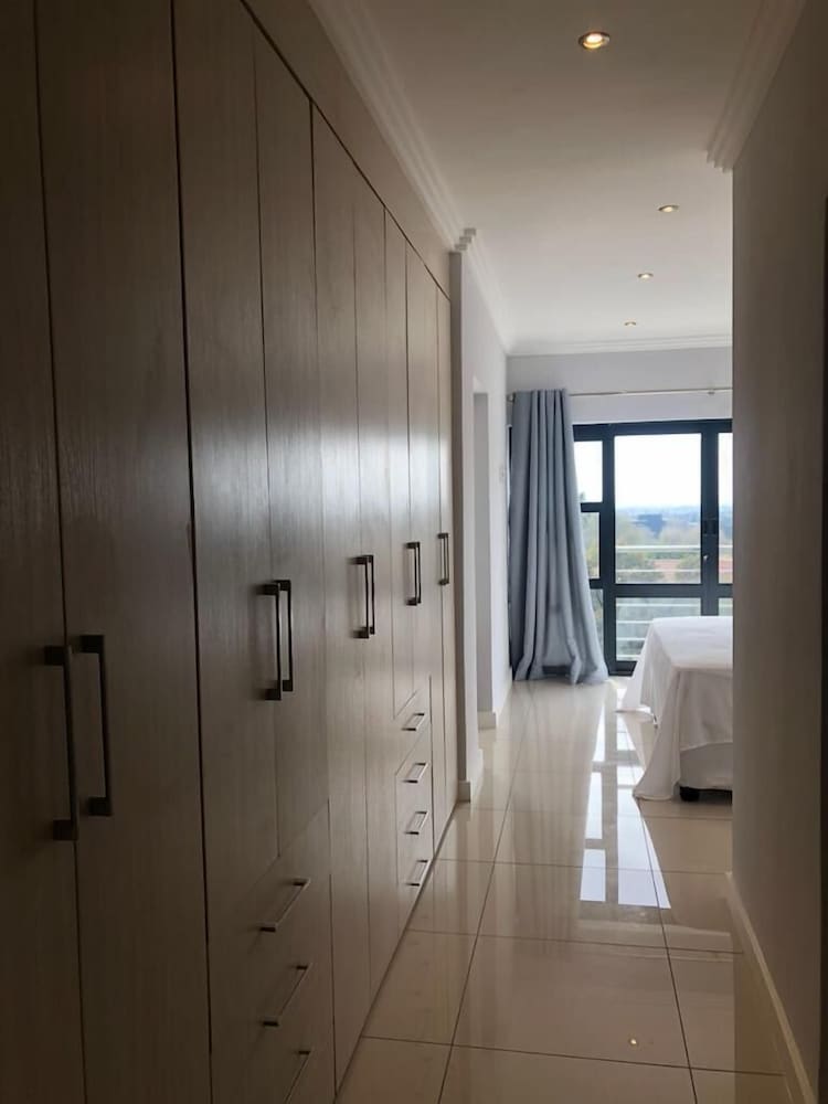 Фото Stunning Apartment in Sandton
