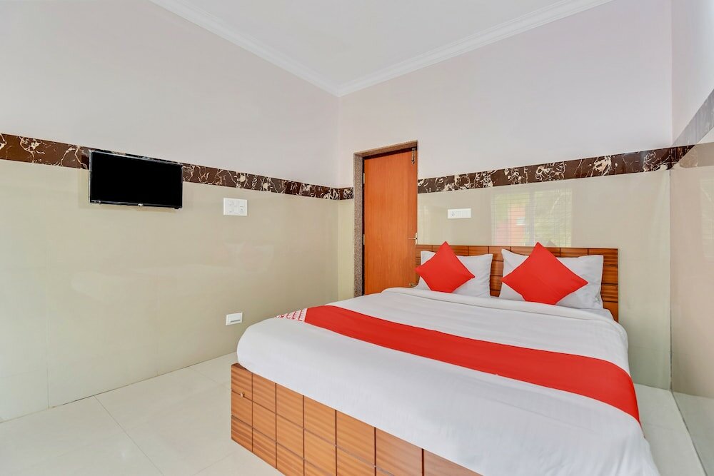 Фото Oyo 43308 Sri Sai Guru Comforts