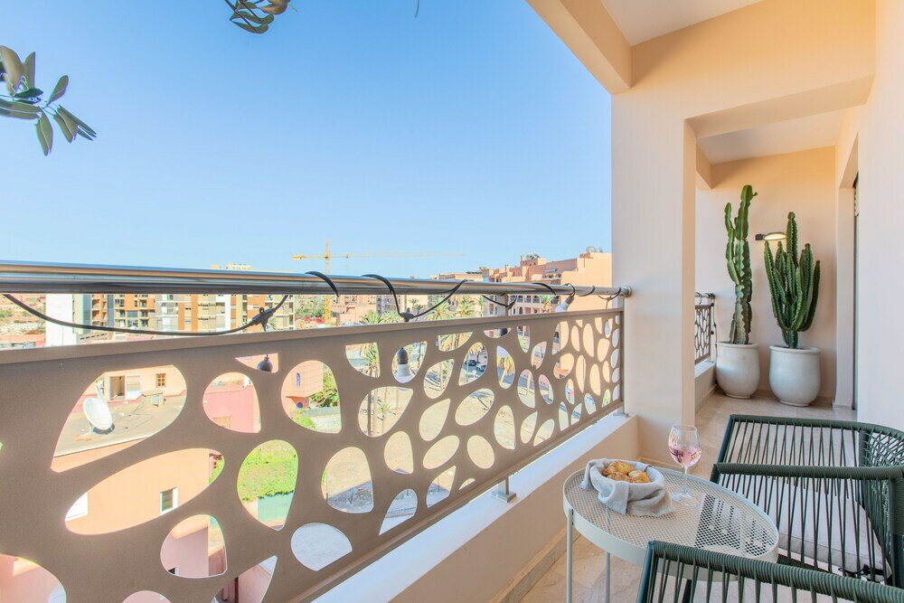 Фото Zari Boutique APARTHotel