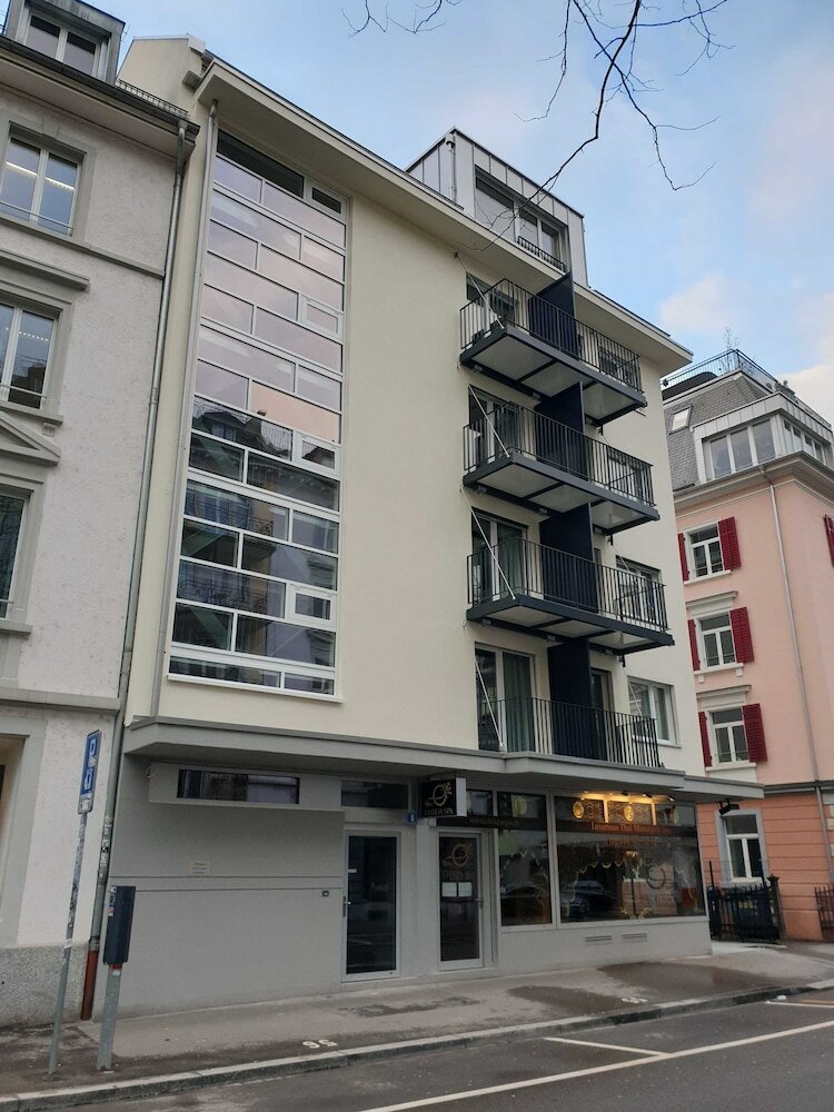 Фото отеля 3