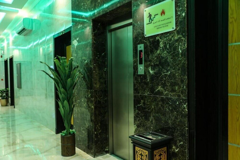 Фото Golden Rest Hotel