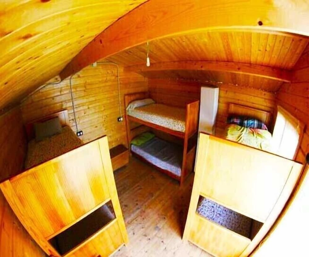 Фото Escuela de Surf y Hostel Baldaio