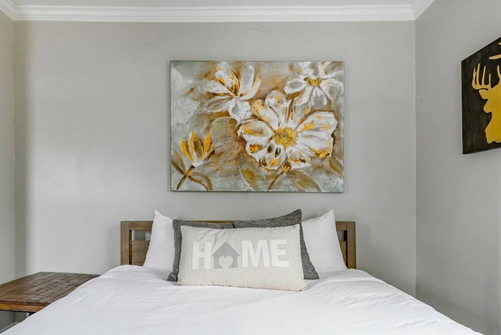 Фото Bright and Modern Close to Everything