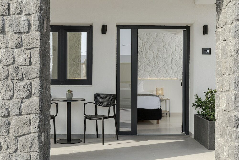 Фото Onyx Hotel & Suites