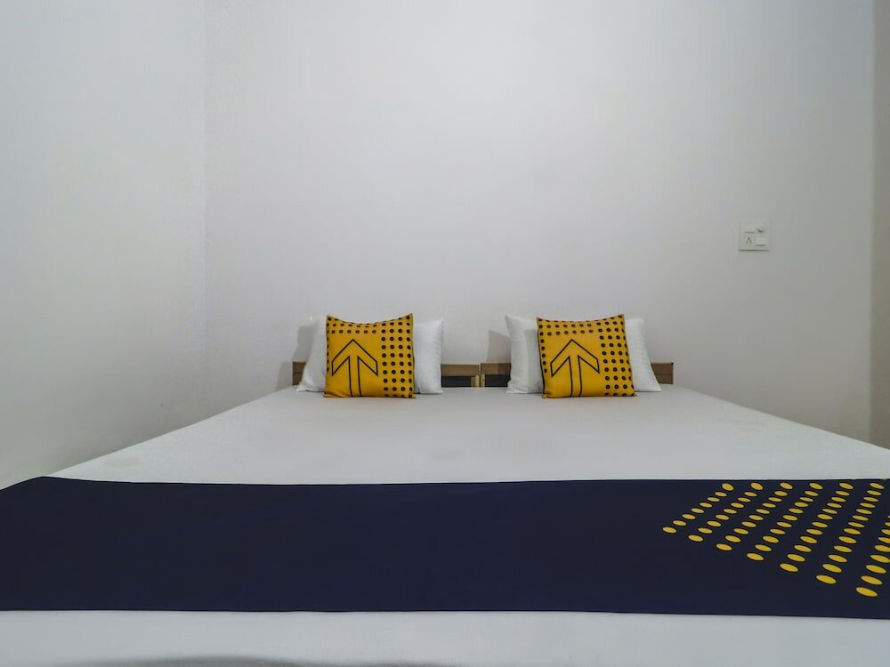 Фото Spot On 47436 Motel Vishesh