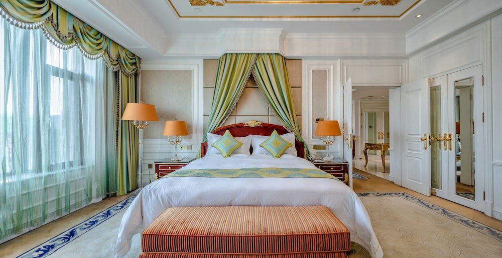 Фото Yungang Jianguo Hotel