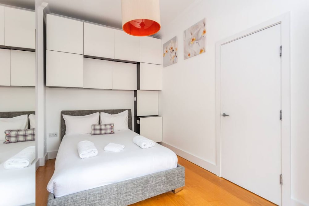 Фото Homely 1 Bedroom Apartment in the Heart of Vibrant Camden