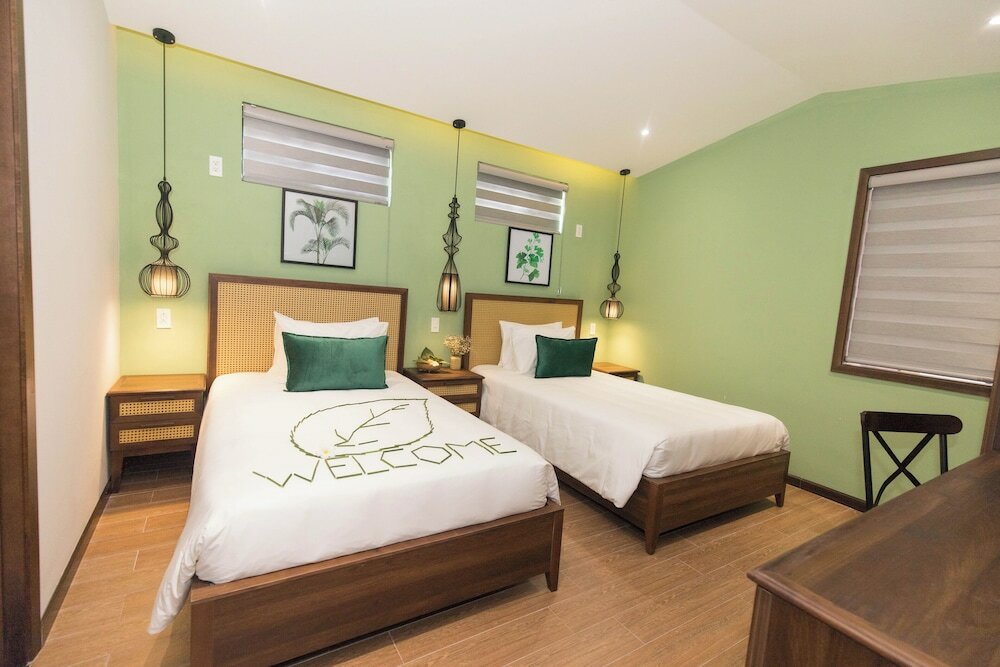 Фото Flower Beachstay & Coffee