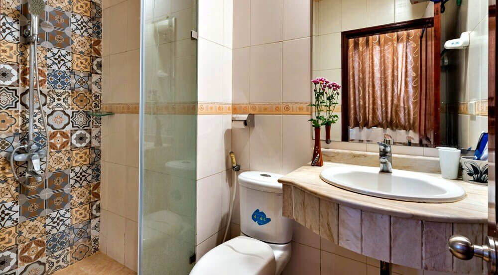 Фото Hanz LakeView Hotel Hanoi