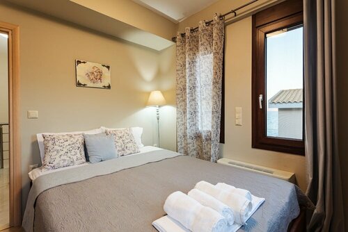 Гостиница Seaside Getaway - Aelia Villa's Dreamy Paradise