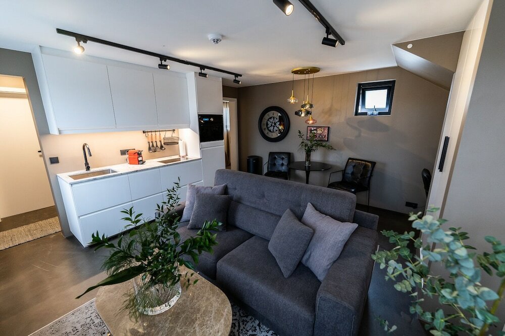 Фото Keflavik Luxury Apartments