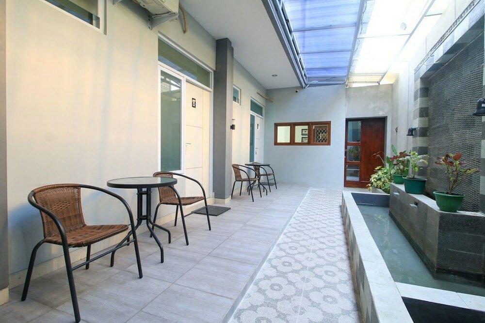 Фото RedDoorz near Klaten Train Station