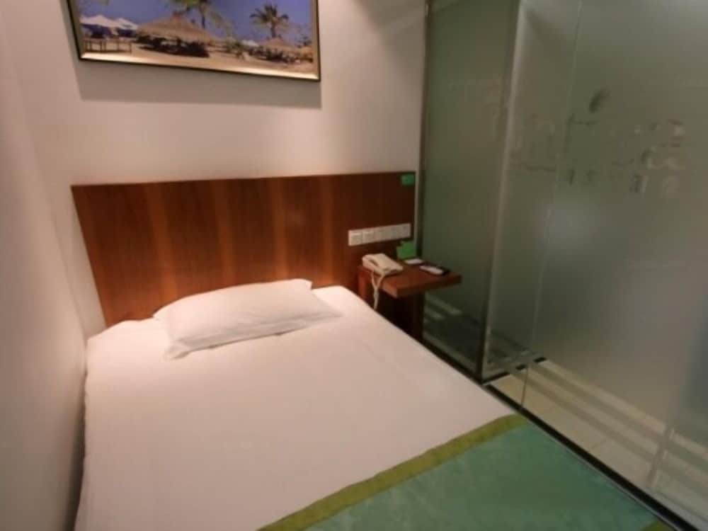 Фото Vatica Shanghai Jiading District Anting Metro Station Volkswagen Factory Hotel