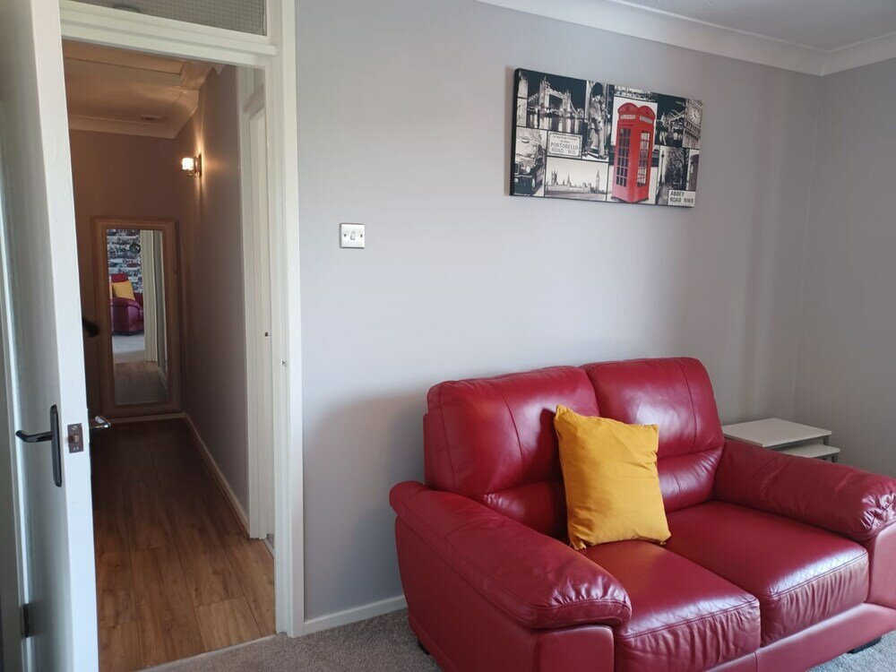 Фото Red Door Malt - Huku Kwetu