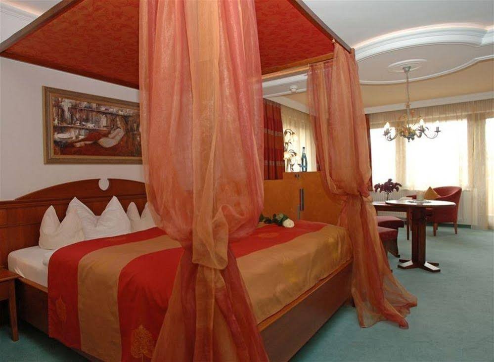 Фото Wellnesshotel Zum Gourmet