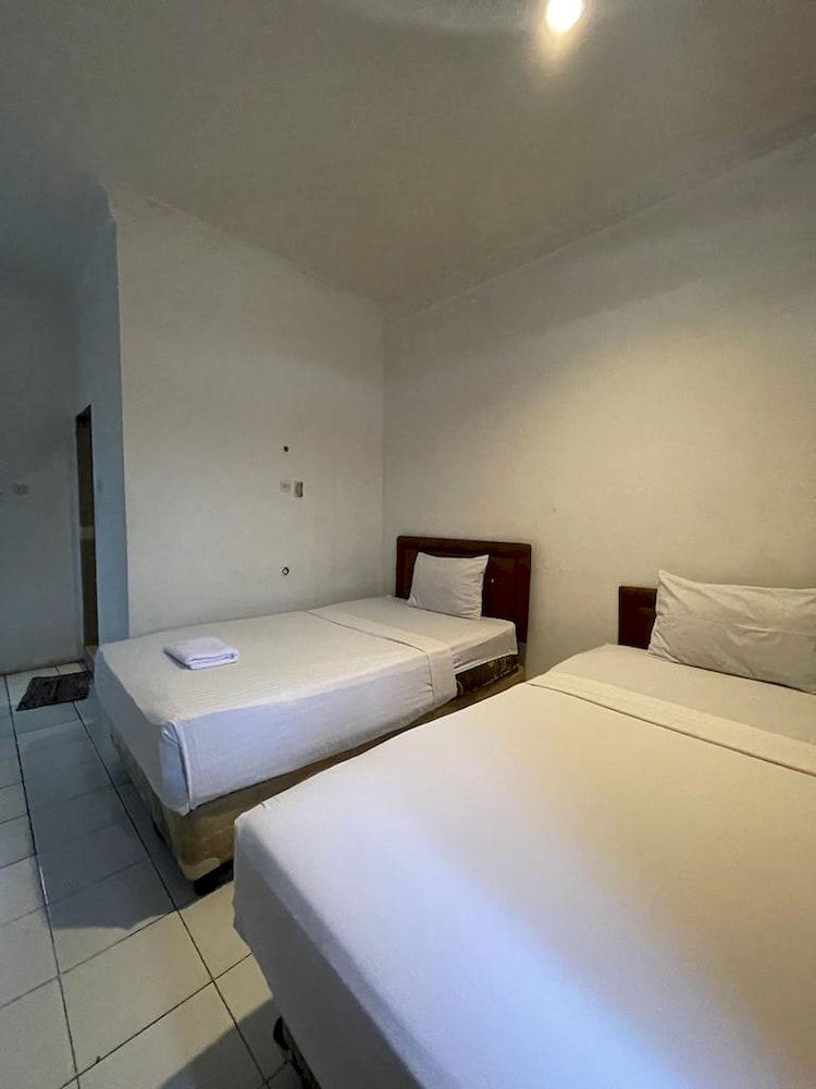 Фото Oyo 92463 Deli Hotel Medan