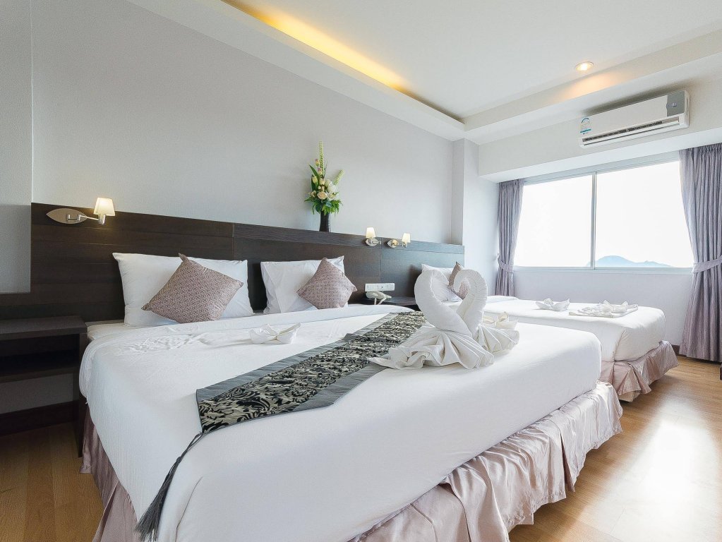 Фото Sinkiat Buri Hotel