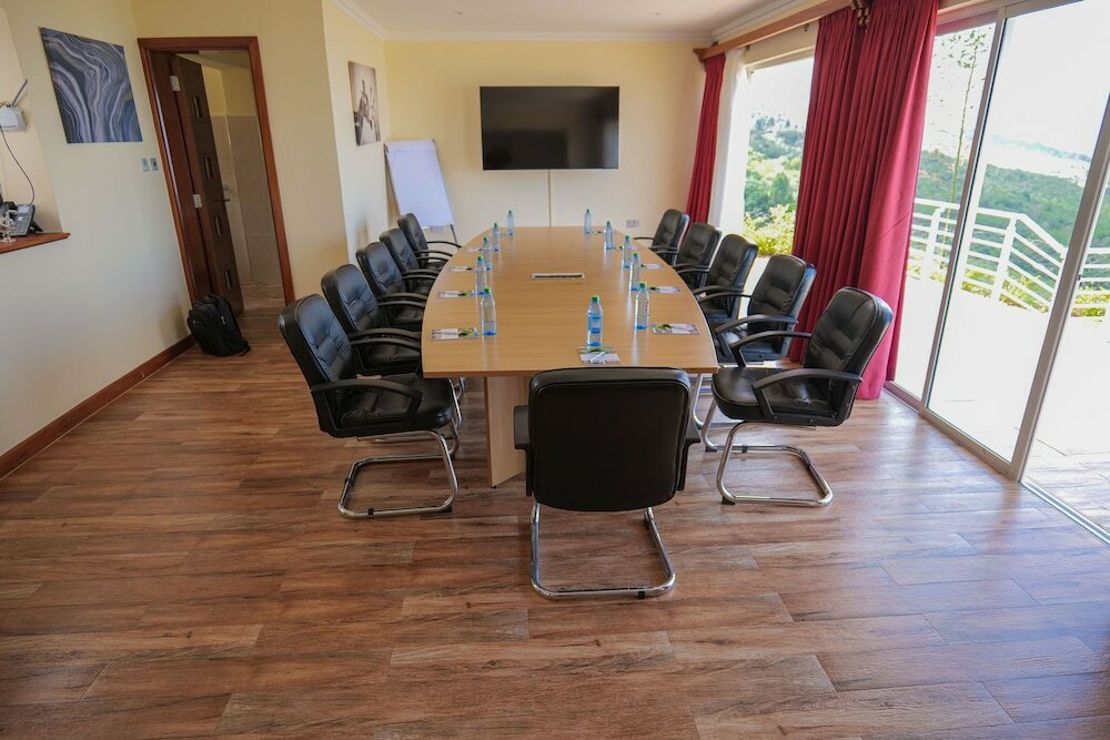 Фото Lake Elementaita Mountain Lodge