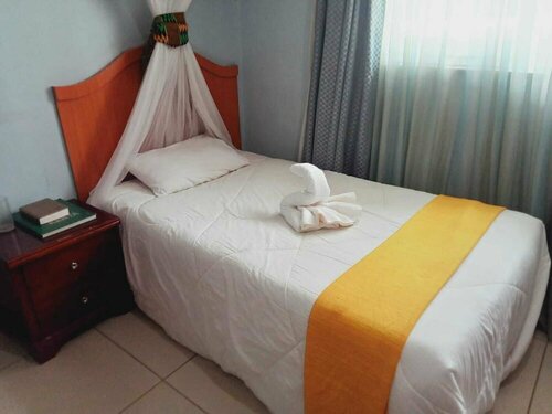 Гостиница Queenstar Hotel в Кисуму