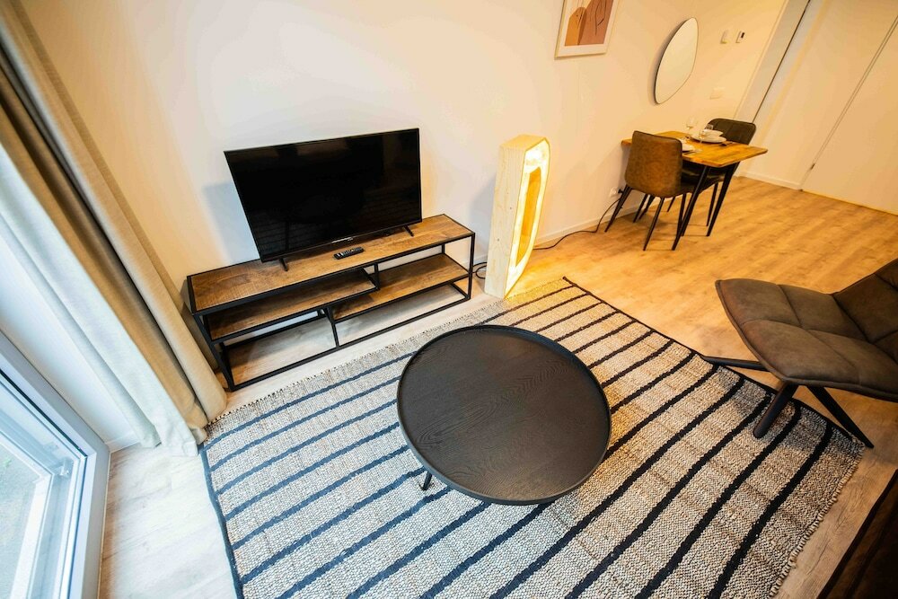 Фото Alphabet Apartments The Hendrik