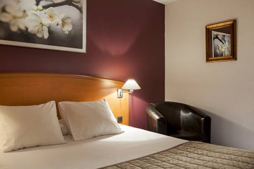 Фото Sky Hotel Goussainville