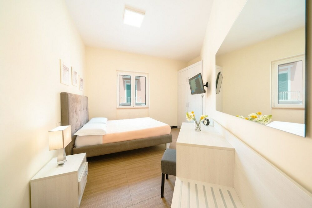 Фото Porta Maggiore Deluxe Center City Rooms