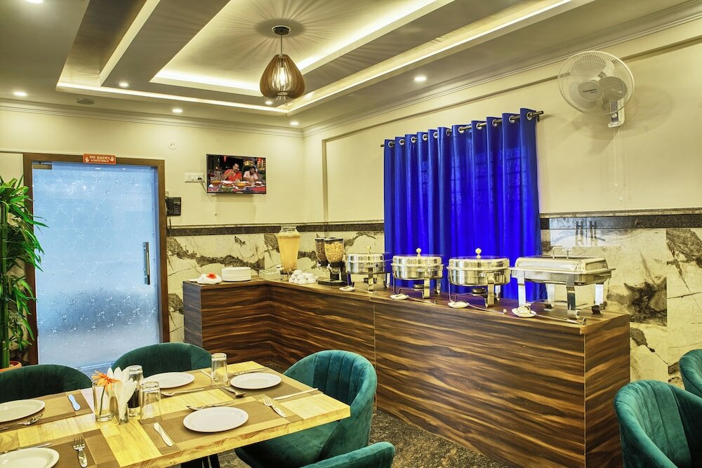 Фото SM Royal Suites