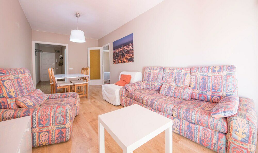 Фото Apartamentos Montserrat 32