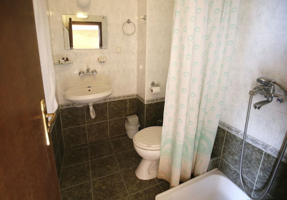 Фото Hotel Corona by Asteri Hotels