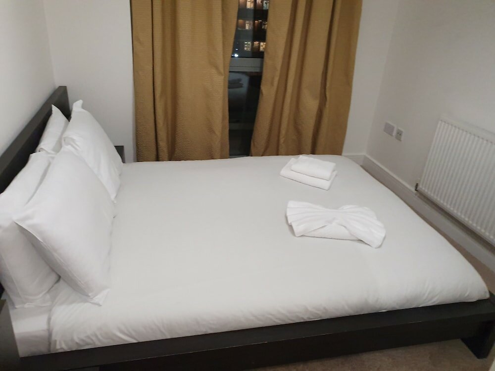 Фото Amazing 2 Beds 2 Baths 10min Ldn Bridge