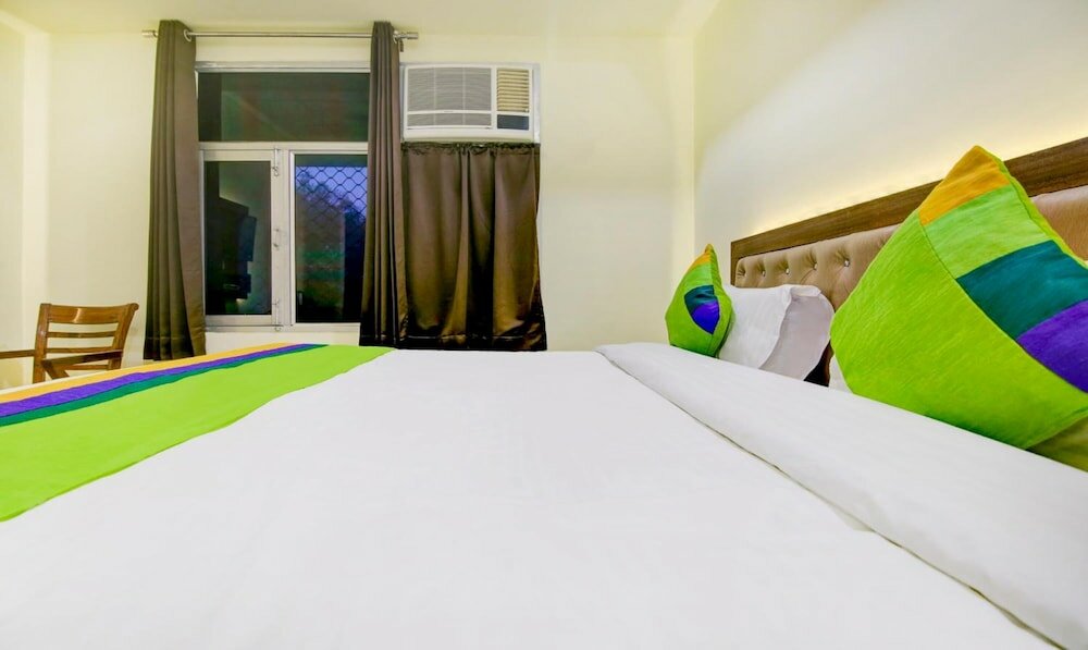 Фото отеля 2