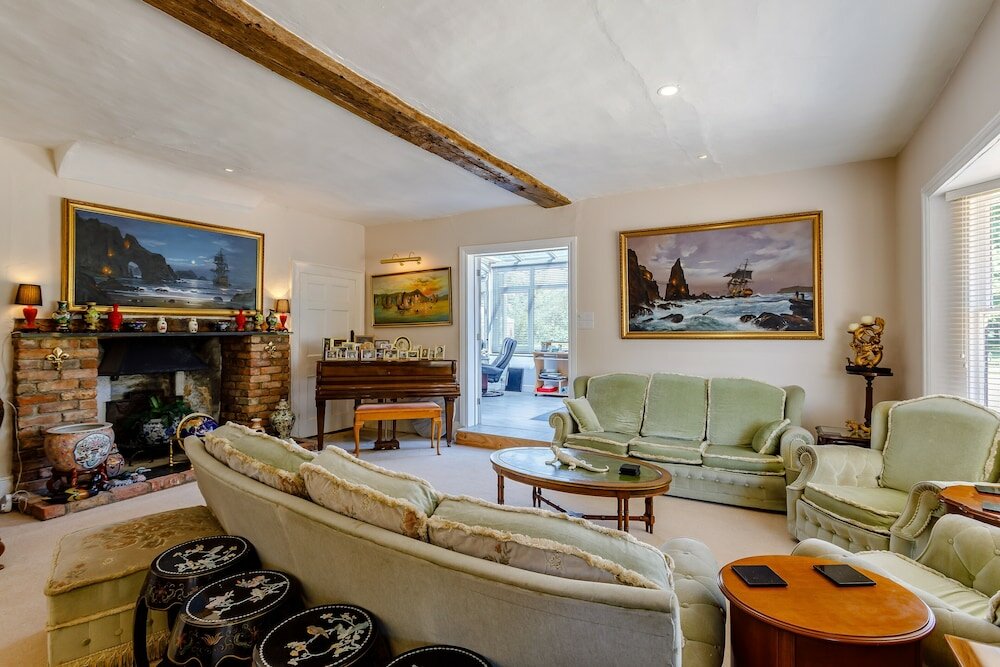 Фото The Manor at Minstrel Court