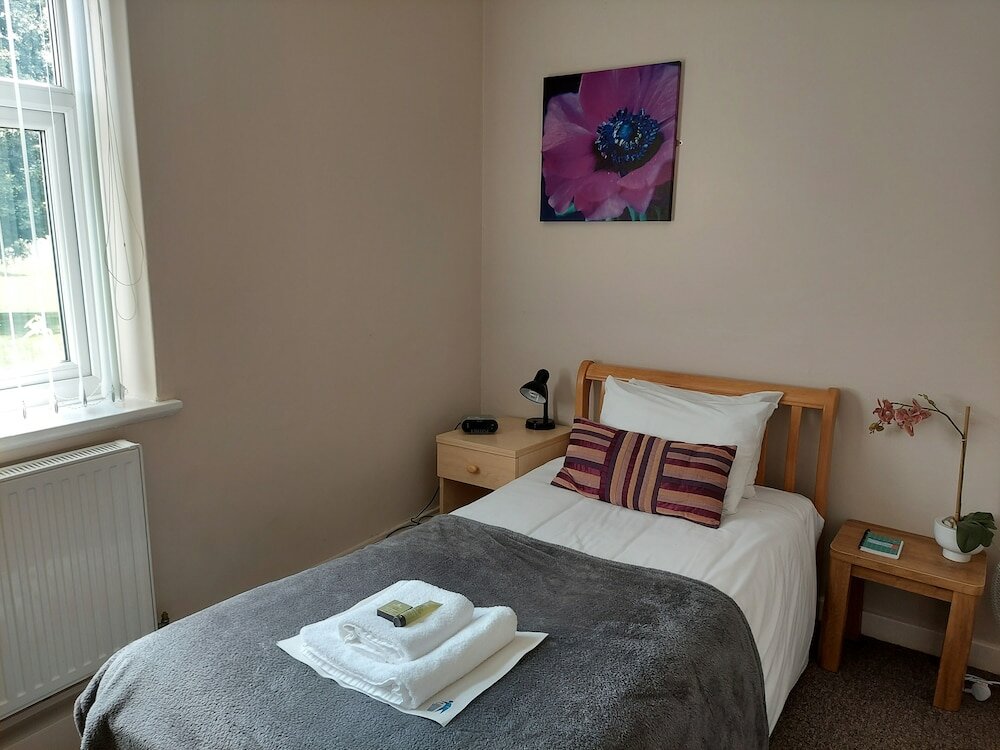 Фото Cripps Hall Guest Annexe